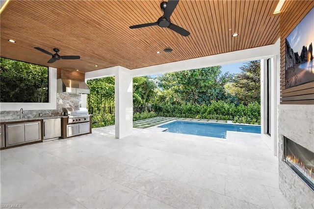 1227 10th AVE N, Naples, FL 34102