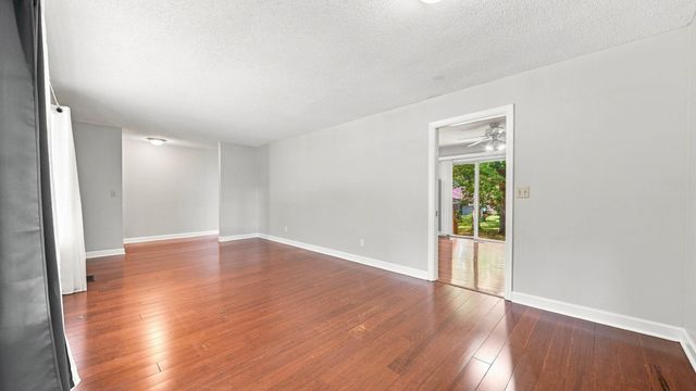 1300 Highcrest Drive, Hixson, TN 37343