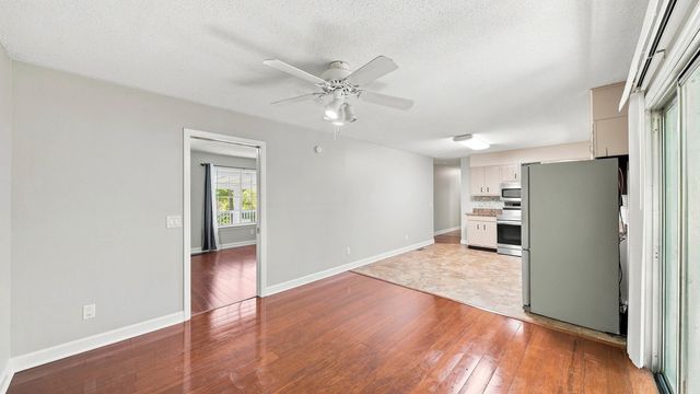1300 Highcrest Drive, Hixson, TN 37343