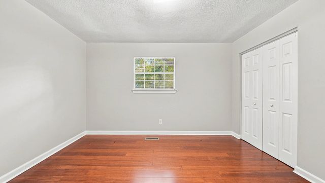 1300 Highcrest Drive, Hixson, TN 37343