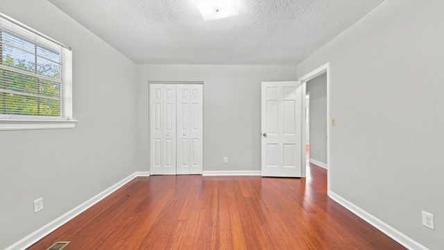 1300 Highcrest Drive, Hixson, TN 37343