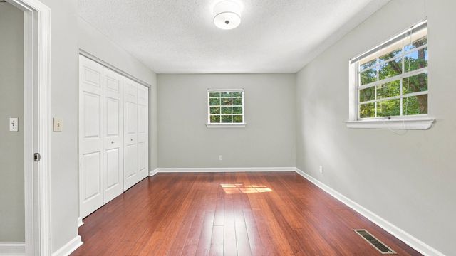 1300 Highcrest Drive, Hixson, TN 37343