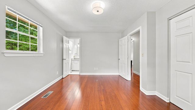 1300 Highcrest Drive, Hixson, TN 37343