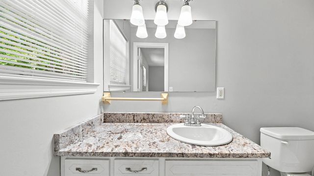 1300 Highcrest Drive, Hixson, TN 37343
