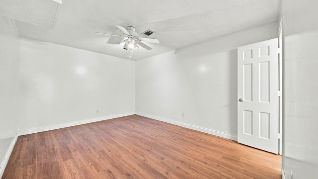 1300 Highcrest Drive, Hixson, TN 37343