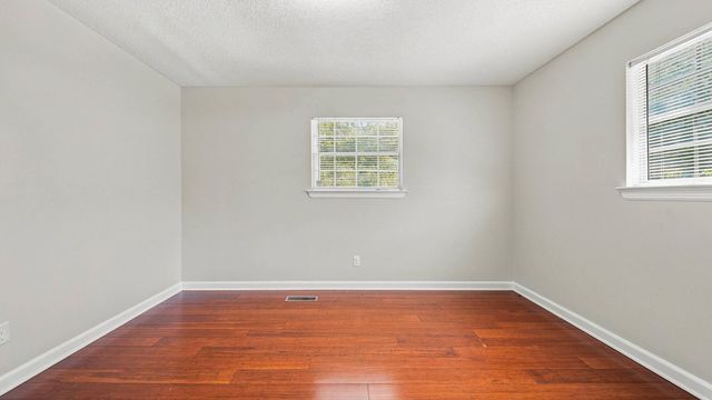 1300 Highcrest Drive, Hixson, TN 37343