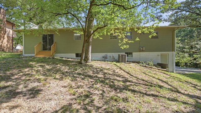 1300 Highcrest Drive, Hixson, TN 37343