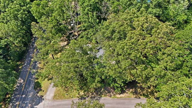 1300 Highcrest Drive, Hixson, TN 37343