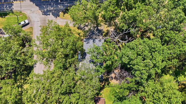 1300 Highcrest Drive, Hixson, TN 37343