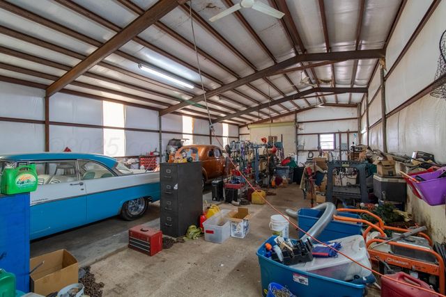 1409 N Iowa Street, Shamrock, TX 79079