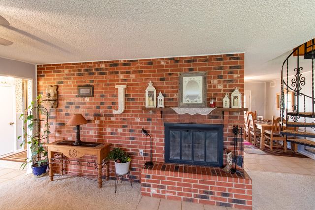 1409 N Iowa Street, Shamrock, TX 79079