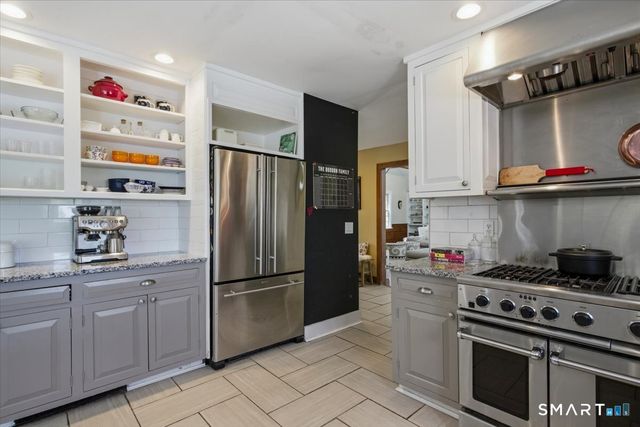 25 Highmeadow Lane, Roxbury, CT 06783