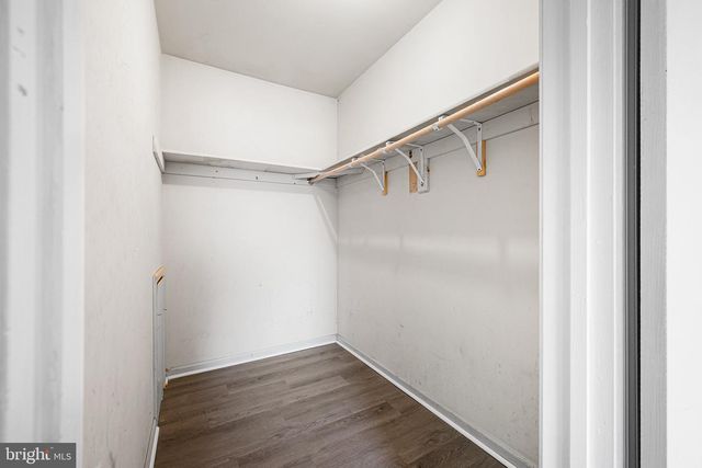 69 EDINSHIRE RD, Sicklerville, NJ 08081