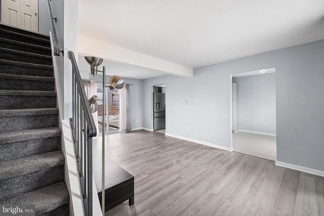 69 EDINSHIRE RD, Sicklerville, NJ 08081