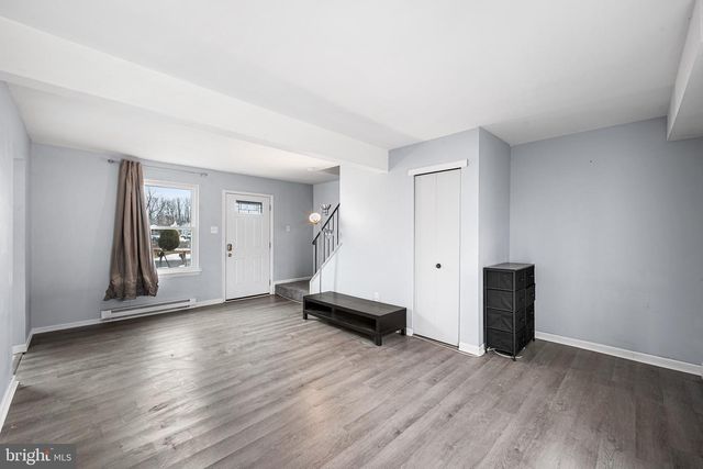 69 EDINSHIRE RD, Sicklerville, NJ 08081