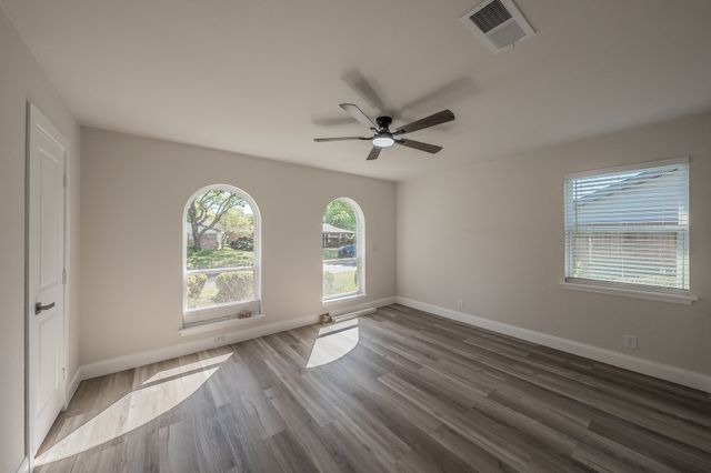 217 Cooper Drive, Hurst, TX 76053