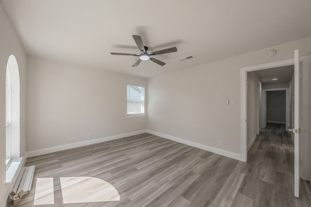 217 Cooper Drive, Hurst, TX 76053