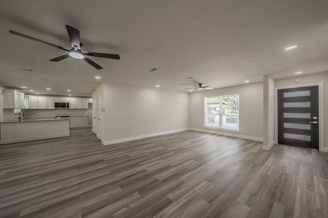 217 Cooper Drive, Hurst, TX 76053