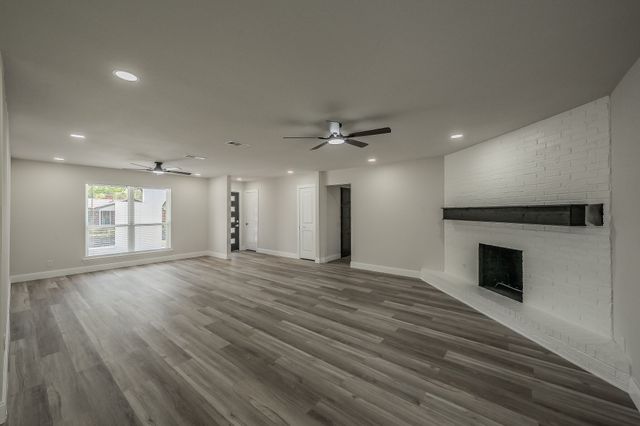 217 Cooper Drive, Hurst, TX 76053