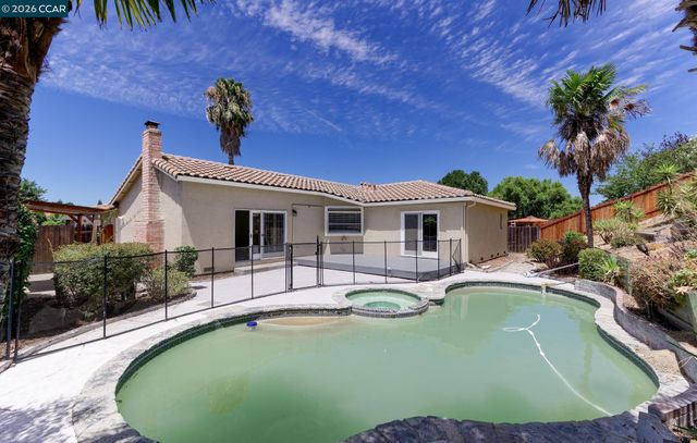 3445 Serpentine Dr, Antioch, CA 94509