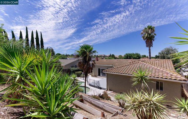 3445 Serpentine Dr, Antioch, CA 94509