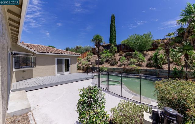 3445 Serpentine Dr, Antioch, CA 94509