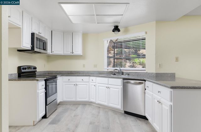 3445 Serpentine Dr, Antioch, CA 94509