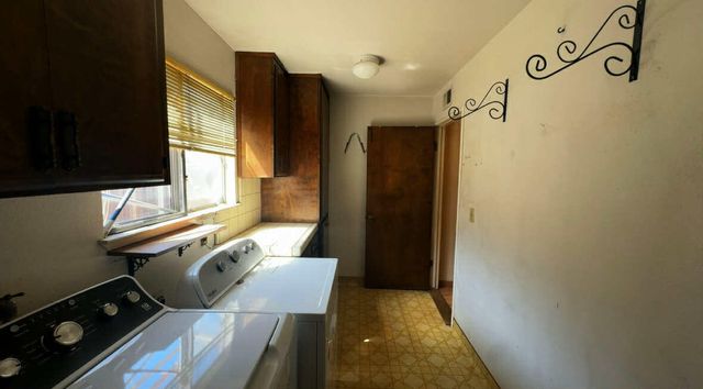 1205 Jamestown Street, Tulare, CA 93274