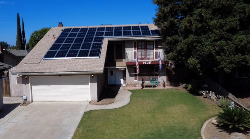 1205 Jamestown Street, Tulare, CA 93274