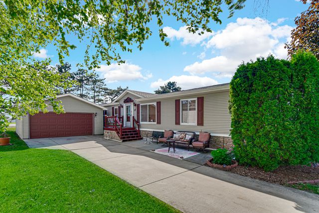 125 Cardinal Drive, Beecher, IL 60401