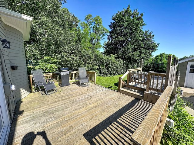 1519 11th Avenue, Moline, IL 61265