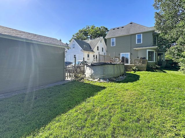 1519 11th Avenue, Moline, IL 61265