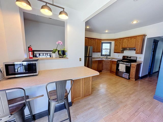 1519 11th Avenue, Moline, IL 61265