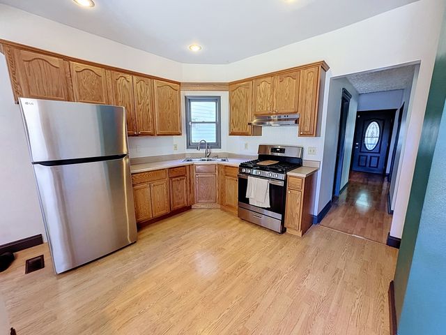 1519 11th Avenue, Moline, IL 61265