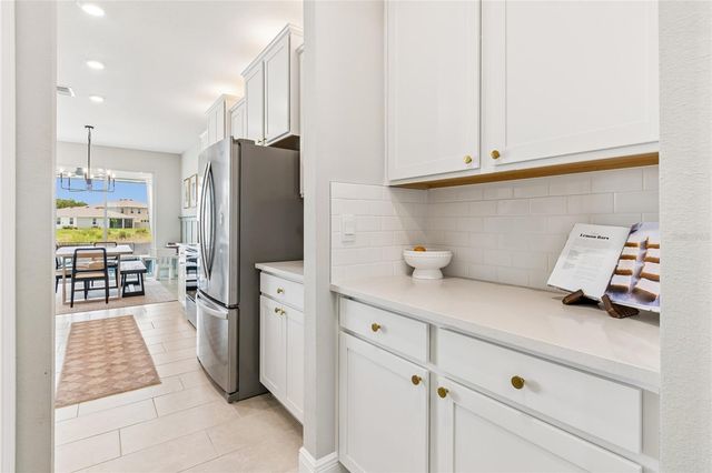 2510 WARREN ACRES BOULEVARD, Wesley Chapel, FL 33543