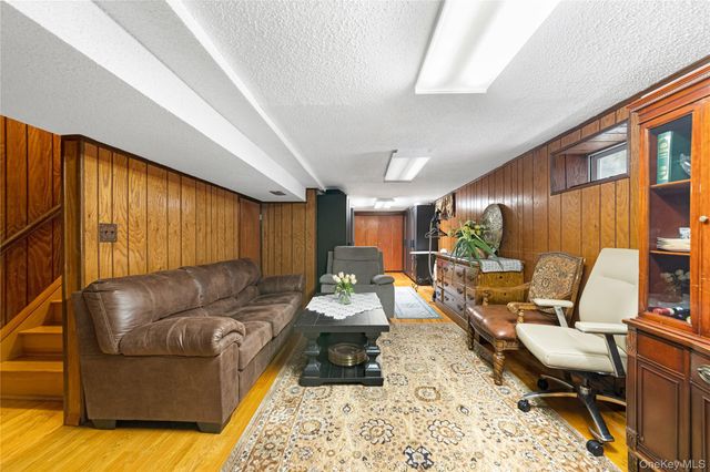 204 Sommer Avenue, Staten Island, NY 10314