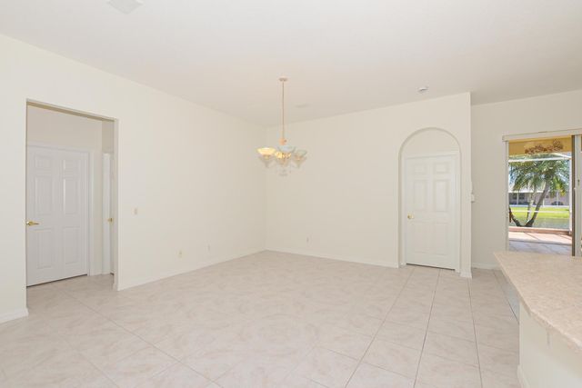 600 NW Lambrusco Drive, Port St Lucie, FL 34986