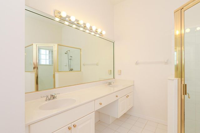 600 NW Lambrusco Drive, Port St Lucie, FL 34986