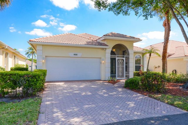 600 NW Lambrusco Drive, Port St Lucie, FL 34986