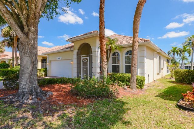 600 NW Lambrusco Drive, Port St Lucie, FL 34986