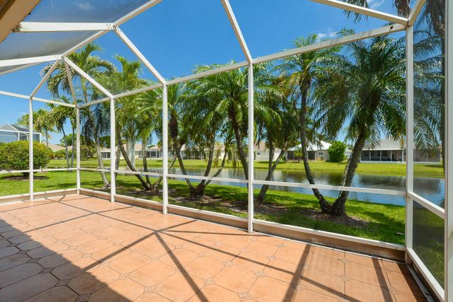 600 NW Lambrusco Drive, Port St Lucie, FL 34986