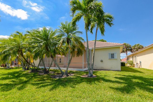 600 NW Lambrusco Drive, Port St Lucie, FL 34986