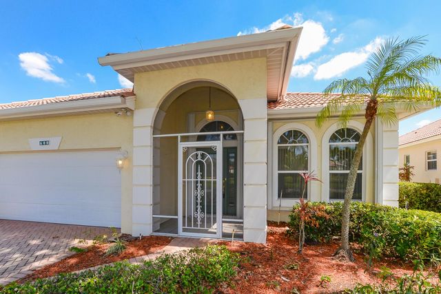 600 NW Lambrusco Drive, Port St Lucie, FL 34986