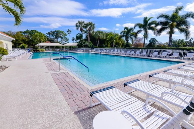 600 NW Lambrusco Drive, Port St Lucie, FL 34986