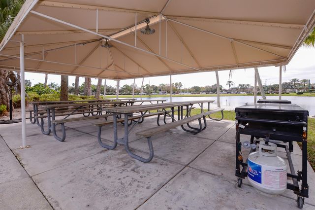 600 NW Lambrusco Drive, Port St Lucie, FL 34986