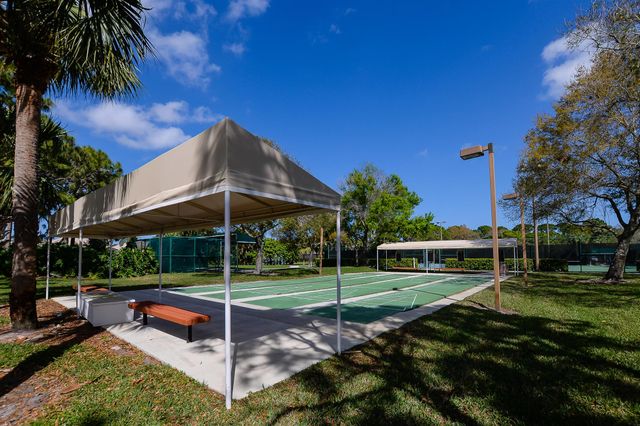 600 NW Lambrusco Drive, Port St Lucie, FL 34986