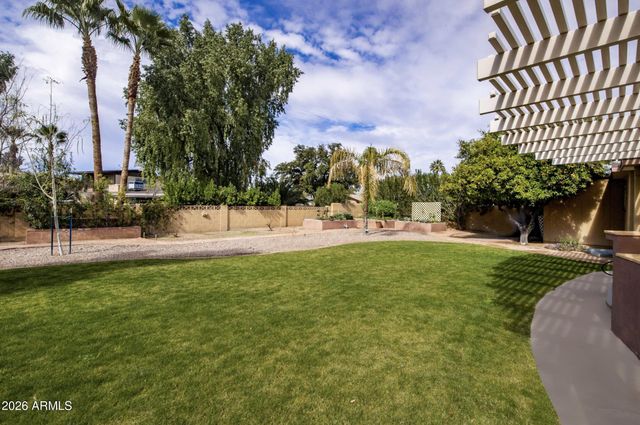 6739 E Sweetwater Avenue, Scottsdale, AZ 85254