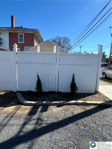 946 South Poplar Street, Allentown City, PA 18103