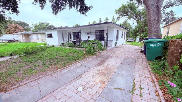 1709 E NORTH BAY STREET, Tampa, FL 33610