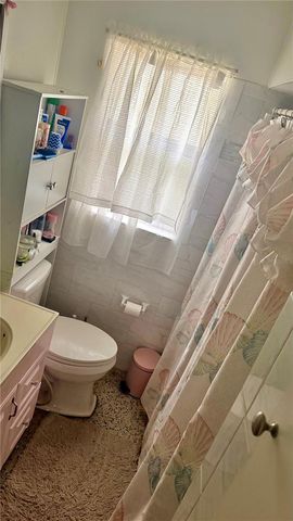 1709 E NORTH BAY STREET, Tampa, FL 33610